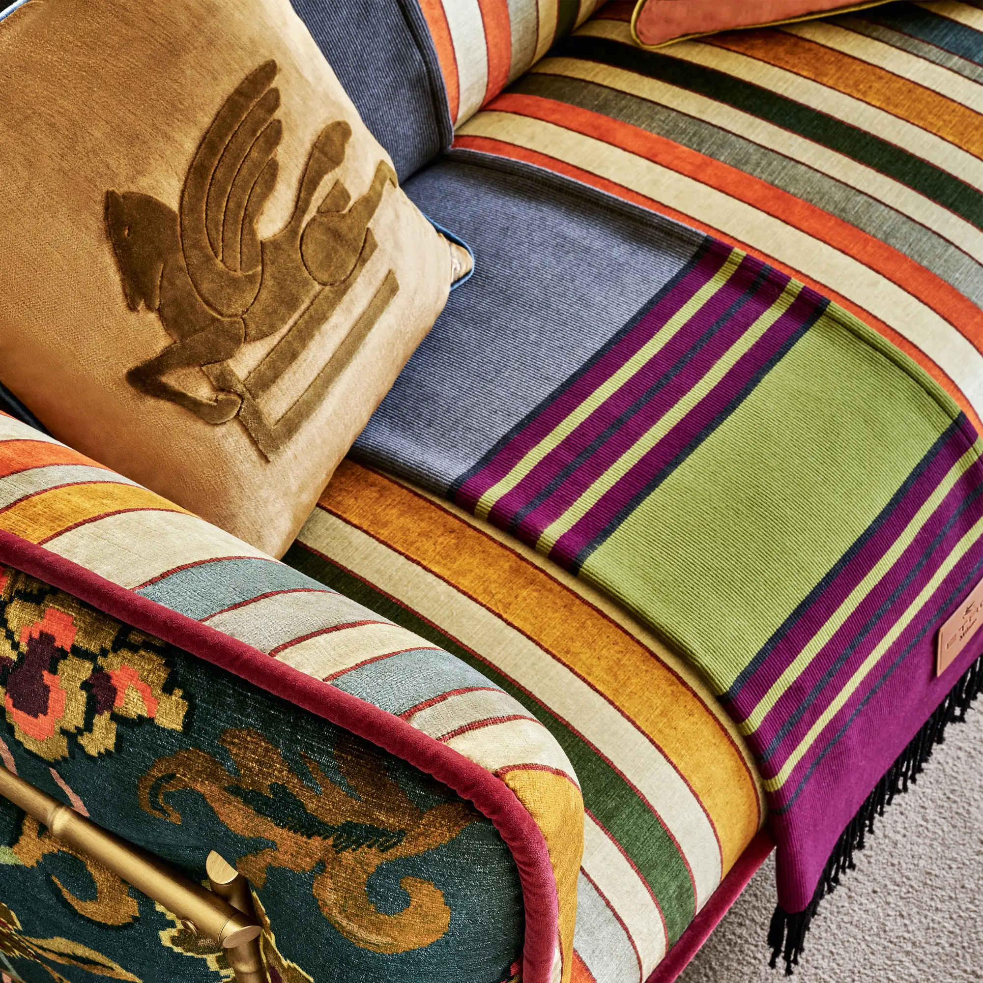 24333-EHI_Living-Lore_Catalogue2025_41